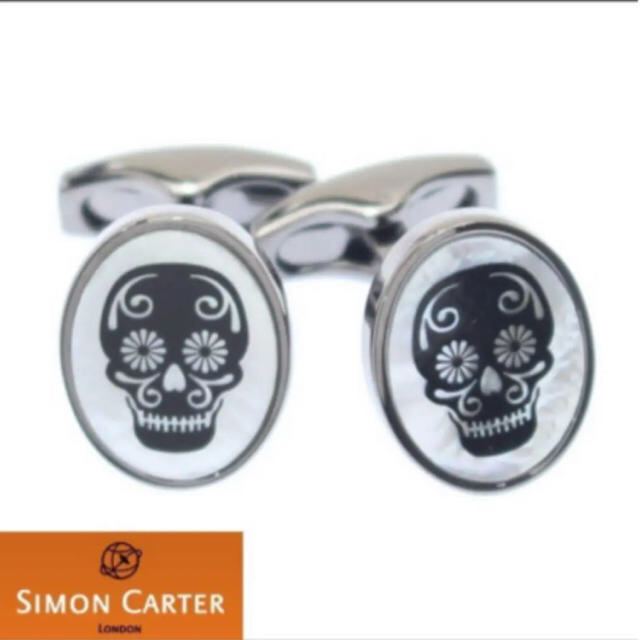 SIMON CARTER(サイモンカーター)の新品 SIMON CARTER サイモンカーター　カフス　ブラックスカル メンズのファッション小物(カフリンクス)の商品写真