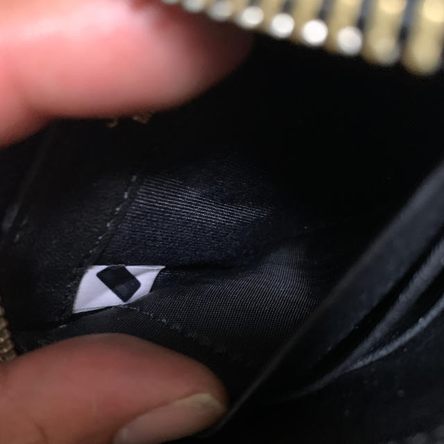 JIMMY CHOO(ジミーチュウ)のジミーチュウ　コインケース　スタッズ メンズのファッション小物(コインケース/小銭入れ)の商品写真