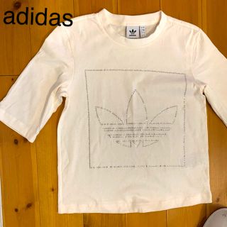 アディダス(adidas)のadidas キラキラ　ロゴトップス　アディダス　ブラックピンク　nike(Tシャツ(半袖/袖なし))