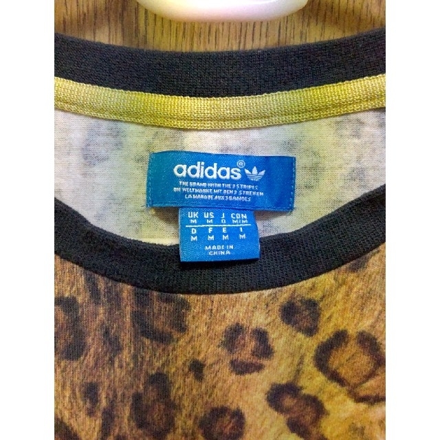 adidas(アディダス)のadidas Tシャツ 豹柄 メンズのトップス(Tシャツ/カットソー(半袖/袖なし))の商品写真