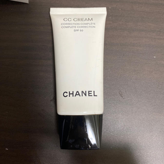 CHANEL(シャネル)のシャネル　CHANEL CCクリーム　50 ベージュ10 コスメ/美容のベースメイク/化粧品(CCクリーム)の商品写真