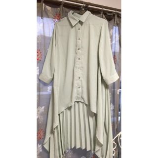 シマムラ(しまむら)の【新品！】ピスタチオグリーン バックプリーツ シャツ♡ #送料無料♩(シャツ/ブラウス(長袖/七分))