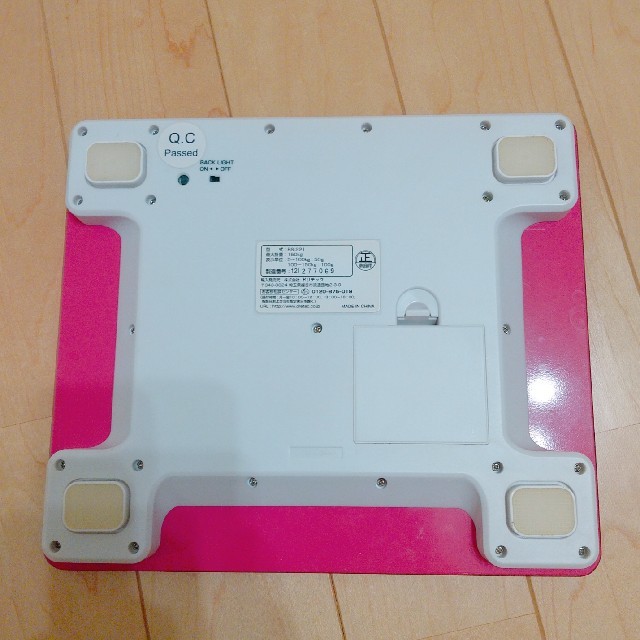 薄型体重計☆電池付き スマホ/家電/カメラの生活家電(体重計)の商品写真