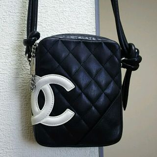 シャネル(CHANEL)のCHANEL❤ショルダーバッグ(ショルダーバッグ)