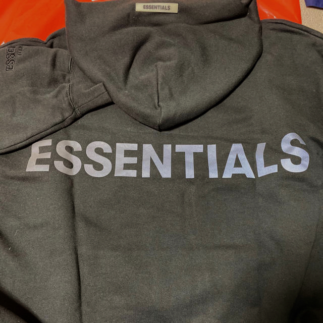 ESSENTIALS パーカートップス