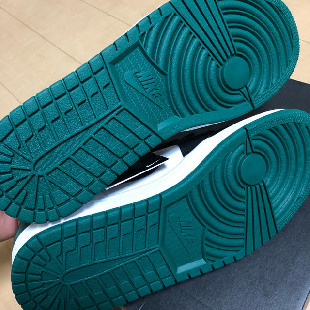 NIKE(ナイキ)のジョーダン1 Low メンズの靴/シューズ(スニーカー)の商品写真