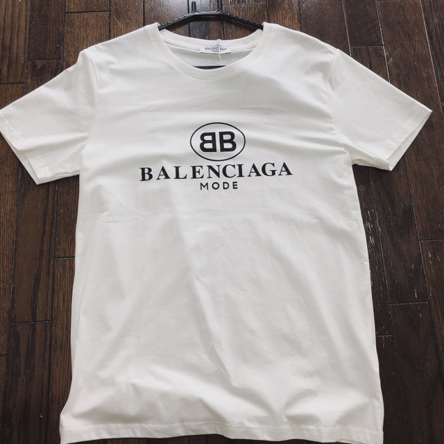 Balenciaga(バレンシアガ)の【BALENCIAGA✨】バレンシアガTシャツ　白　Mサイズ👔 メンズのトップス(Tシャツ/カットソー(半袖/袖なし))の商品写真