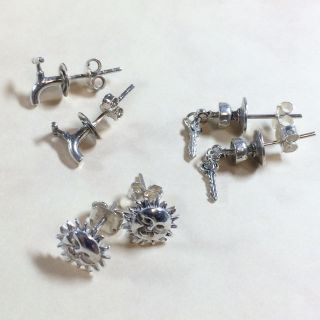 変り種シルバーピアス3種／鍵付ドアノブ・お日様・蛇口(ピアス)