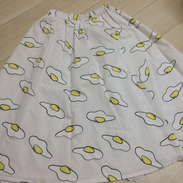PUNYUS(プニュズ)の6.9値下 プニュズ 目玉焼き スカート レディースのスカート(ひざ丈スカート)の商品写真