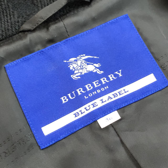 BURBERRY(バーバリー)のバーバリーブルーレーベル シャドウチェック　ウール  ピーコート レディースのジャケット/アウター(ピーコート)の商品写真
