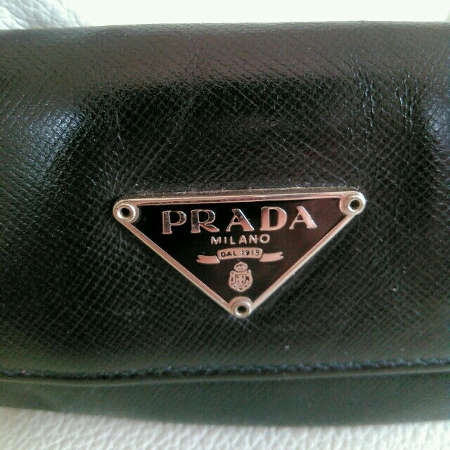PRADA(プラダ)のプラダキーケース　　　　ゆき様専用 メンズのファッション小物(キーケース)の商品写真
