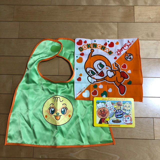 メロンパンナちゃんマント他 エンタメ/ホビーのおもちゃ/ぬいぐるみ(キャラクターグッズ)の商品写真