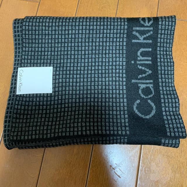 Calvin Klein(カルバンクライン)のマフラー　Calvin Klein 黒　新品未使用 メンズのファッション小物(マフラー)の商品写真