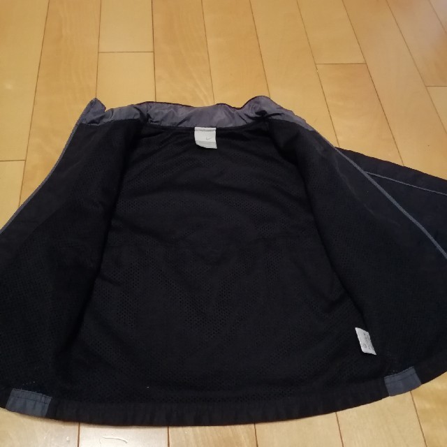 adidas(アディダス)のウィンドブレーカー　110 キッズ/ベビー/マタニティのキッズ服女の子用(90cm~)(ジャケット/上着)の商品写真