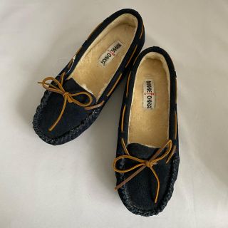 ミネトンカ(Minnetonka)の未使用 ミネトンカ ネイビー系 リボン ボア モカシン サイズ9(スリッポン/モカシン)