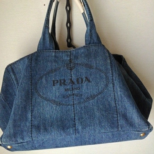 PRADA(プラダ)のPRADAカナパトート レディースのバッグ(トートバッグ)の商品写真