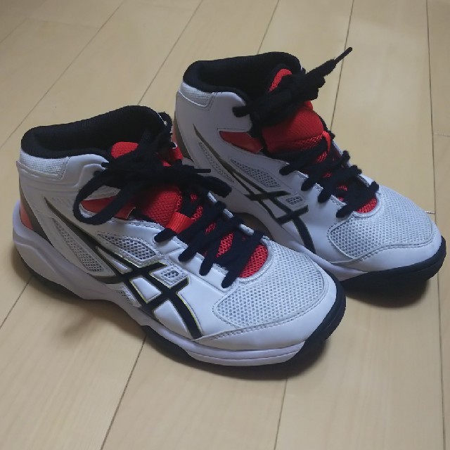 asics(アシックス)のASICS バッシュ キッズ/ベビー/マタニティのキッズ靴/シューズ(15cm~)(その他)の商品写真