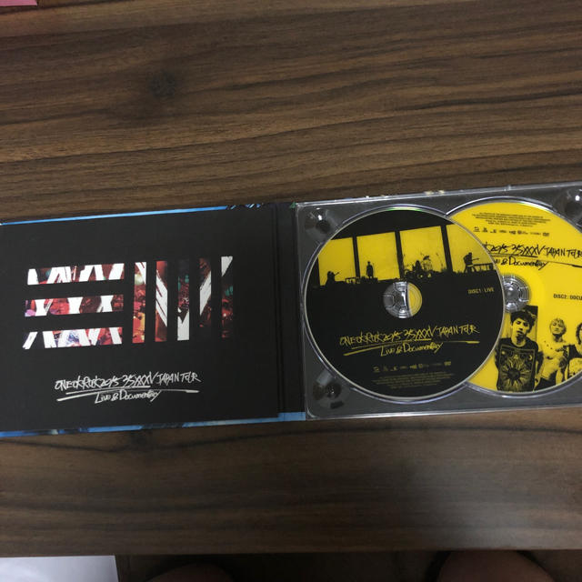 ONE OK ROCK(ワンオクロック)のONE OK ROCK 35xxxv JAPAN TOUR エンタメ/ホビーのDVD/ブルーレイ(ミュージック)の商品写真