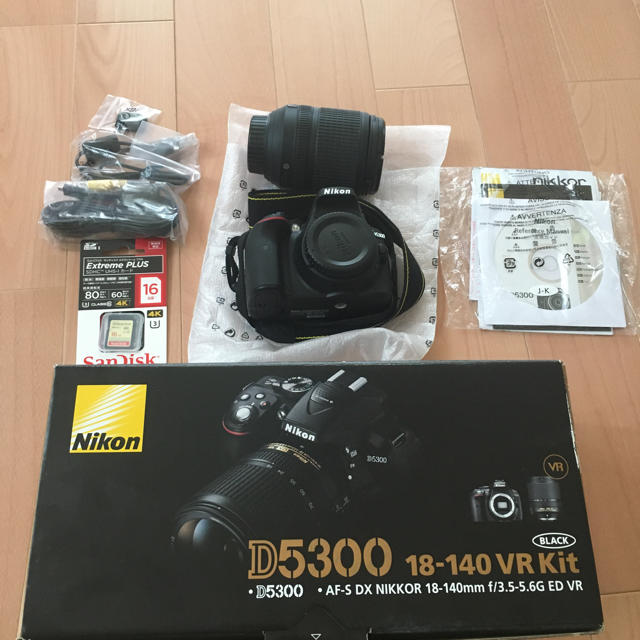 【美品】Nikon D5300 レンズキット 18-140カメラ