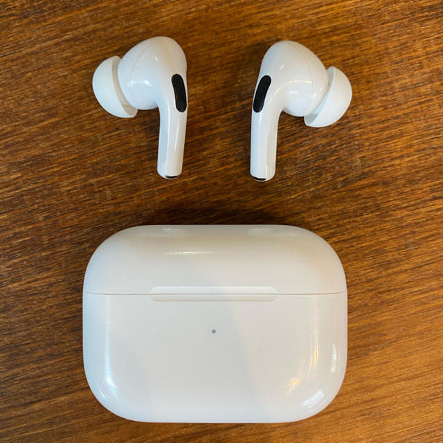 Apple(アップル)の純正 正規品 airpods pro エアーポッズ プロ  スマホ/家電/カメラのオーディオ機器(ヘッドフォン/イヤフォン)の商品写真