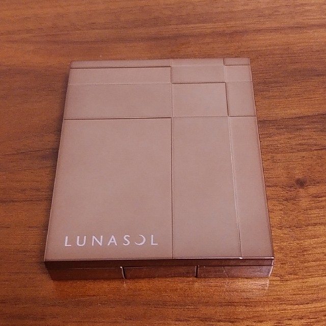 LUNASOL ルナソル パーティアイズSG EX01 コフレ 限定色