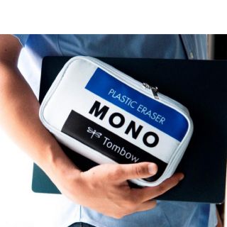 タカラジマシャ(宝島社)のMONO モノ消しゴム　ガジェットポーチ　MONO文具BOOK(趣味/スポーツ/実用)