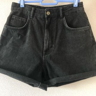 ザラ(ZARA)のザラ  マムフィット　デニム(ショートパンツ)