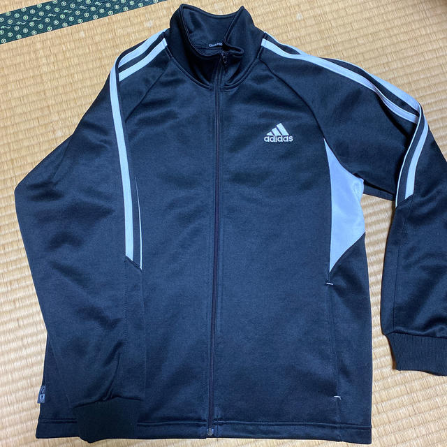 adidas(アディダス)のadidas ジャージ１５０ スポーツ/アウトドアのサッカー/フットサル(ウェア)の商品写真