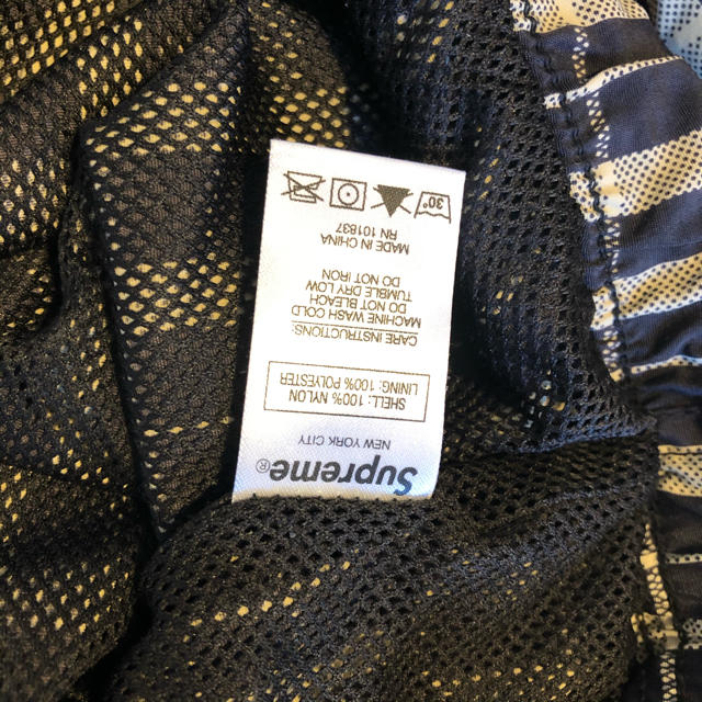 Supreme(シュプリーム)のSupreme Nylon Plaid Track Pants L メンズのパンツ(その他)の商品写真