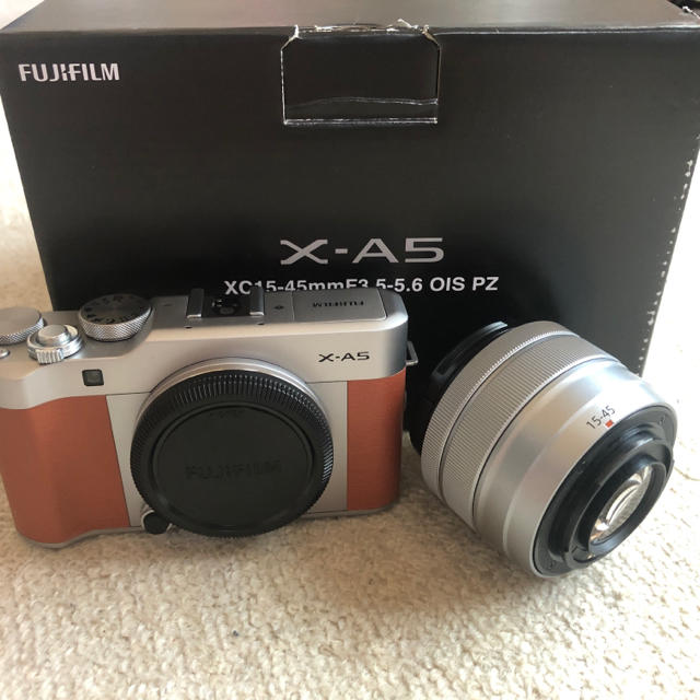 【最終価格】Fujifilm X-A5 ブラウン レンズキットカメラ