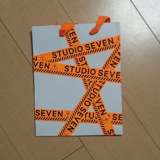 サンダイメジェイソウルブラザーズ(三代目 J Soul Brothers)のSTUDIOSEVEN ショッパー オレンジ(ショップ袋)