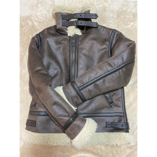 ALPHA INDUSTRIES(アルファインダストリーズ)のB-3 フェイクムートン レディース メンズのジャケット/アウター(フライトジャケット)の商品写真