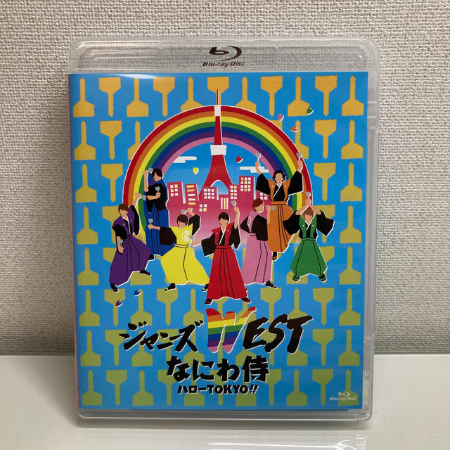 ジャニーズWEST(ジャニーズウエスト)のなにわ侍　ハローTOKYO！！ Blu-ray エンタメ/ホビーのDVD/ブルーレイ(ミュージック)の商品写真