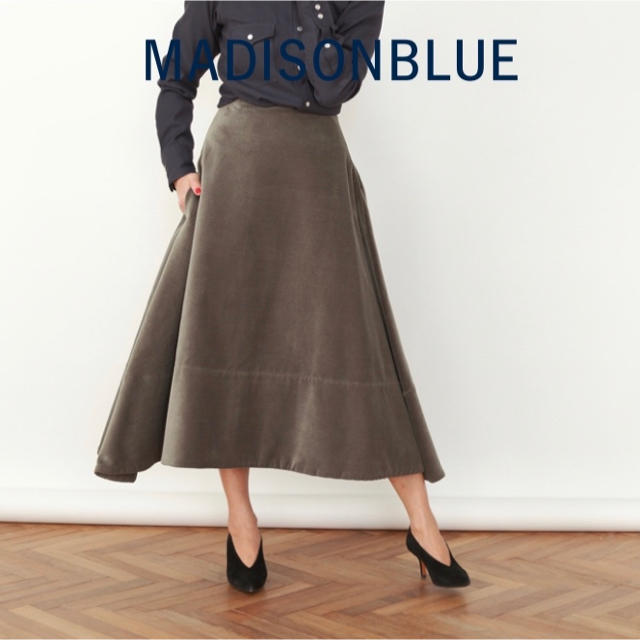 MADISONBLUE(マディソンブルー)の【MADISONBLUE】コーデュロイマキシフレアースカート/カーキ/02 レディースのスカート(ロングスカート)の商品写真