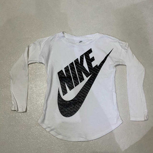 NIKE(ナイキ)のNIKE キッズ/ベビー/マタニティのキッズ服男の子用(90cm~)(Tシャツ/カットソー)の商品写真