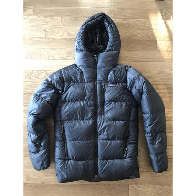 patagonia(パタゴニア)のpatagonia fitz roy down hoody XS メンズのジャケット/アウター(ダウンジャケット)の商品写真