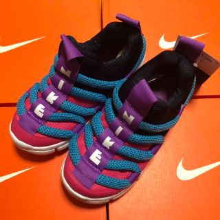 ナイキ(NIKE)のNIKE ナイキ スニーカー ノーヴィス  NOVICE  靴 シューズ　紫(スリッポン)