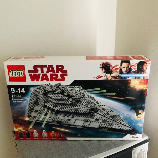 LEGO スターウォーズ ファーストオーダー スターデストロイヤー 75190