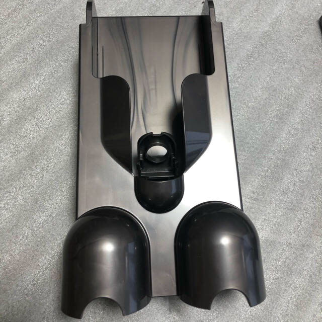 Dyson Dyson 収納用ブラケット 壁取り付け部品 新品 の通販 By Me Ari Shop ダイソンならラクマ Dyson Dyson 収納用ブラケット 壁取り付け部品 新品 の通販 By Me Ari Shop ダイソンならラクマ