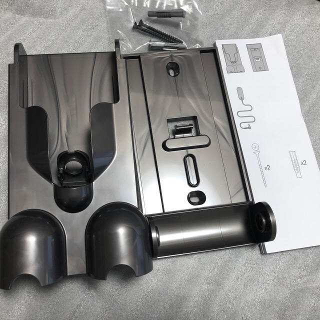 Dyson Dyson 収納用ブラケット 壁取り付け部品 新品 の通販 By Me Ari Shop ダイソンならラクマ Dyson Dyson 収納用ブラケット 壁取り付け部品 新品 の通販 By Me Ari Shop ダイソンならラクマ