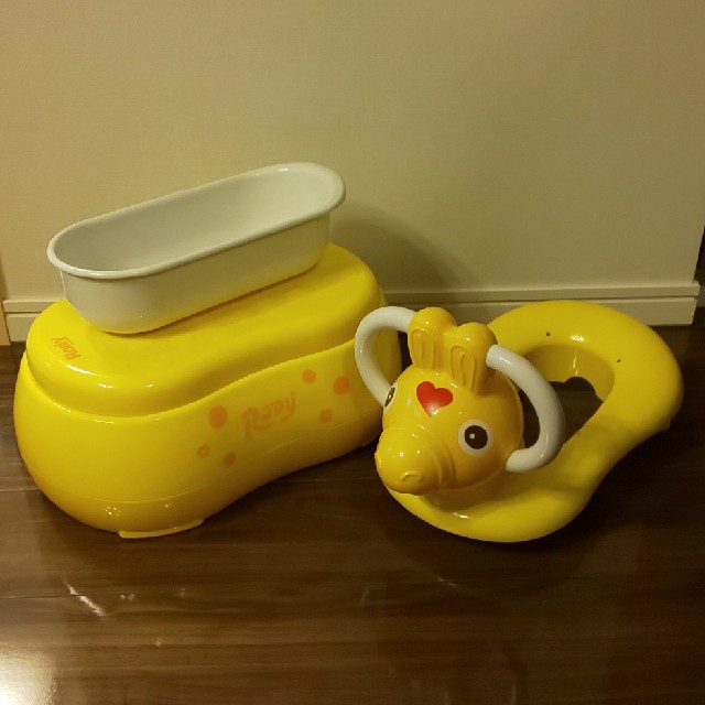 Rody(ロディ)のRODY BABY POTTY   ロディ おまる キッズ/ベビー/マタニティのおむつ/トイレ用品(ベビーおまる)の商品写真