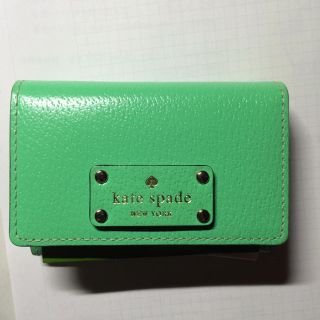 ケイトスペードニューヨーク(kate spade new york)の美品キーリング付きパスケース(名刺入れ/定期入れ)