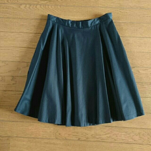 L'Appartement DEUXIEME CLASSE(アパルトモンドゥーズィエムクラス)のドゥーズィエムクラス☆黒38☆フレアスカート レディースのスカート(ひざ丈スカート)の商品写真