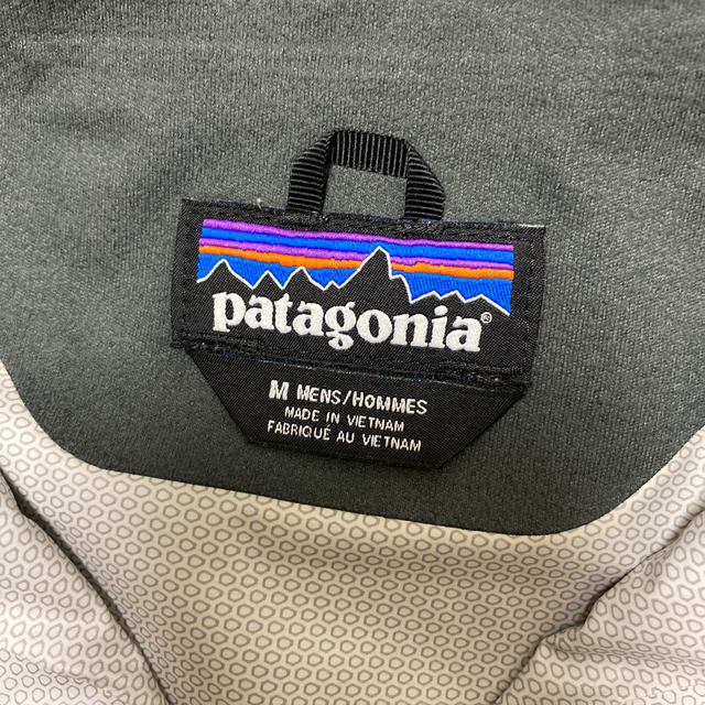 patagonia(パタゴニア)のほぼ新品パタゴニア　ジャケット メンズのジャケット/アウター(ナイロンジャケット)の商品写真