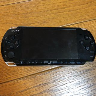 ソニー(SONY)のPSP本体　ブラック(携帯用ゲーム機本体)