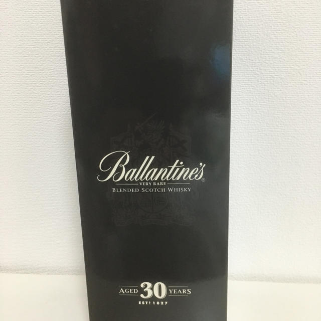 【新発売】 バランタイン30年　スコッチウイスキー　新品木箱付き ウイスキー