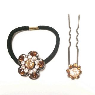 スワロフスキー(SWAROVSKI)の値下げ！スワロフスキー   ヘアゴム&シニヨンピンセット(ヘアゴム/シュシュ)