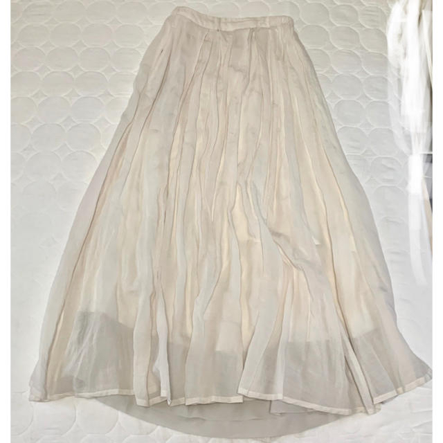 pas de calais(パドカレ)の☆パドカレ☆マキシボリュームスカート☆オフホワイト レディースのスカート(ロングスカート)の商品写真
