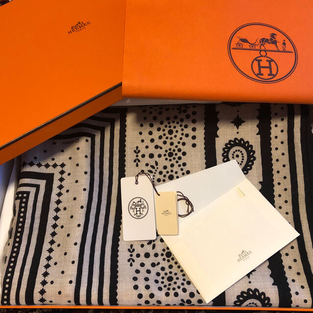 Hermes(エルメス)の美品　エルメス　カシシル  2020 レディースのファッション小物(ストール/パシュミナ)の商品写真