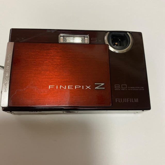 富士フイルム(フジフイルム)のFUJIFILM FINPIX Z. デジタルカメラ　充電器付き スマホ/家電/カメラのカメラ(その他)の商品写真